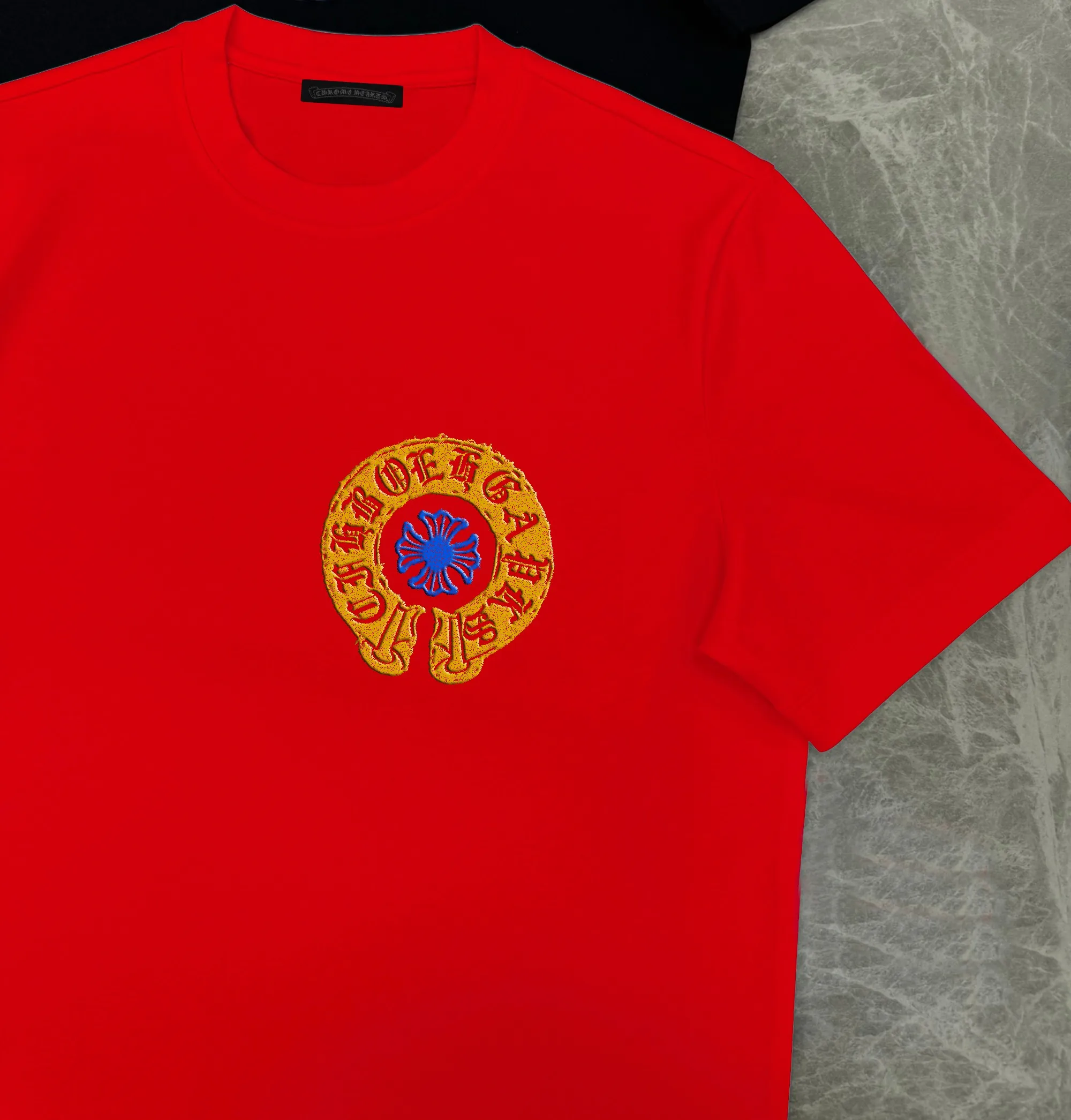 🅿️190 Croxin 2025 autumn and winter new style 250g round neck short-sleeved tee. Really great. Unisex loose version. Size S M L XL XXL five sizes black white red